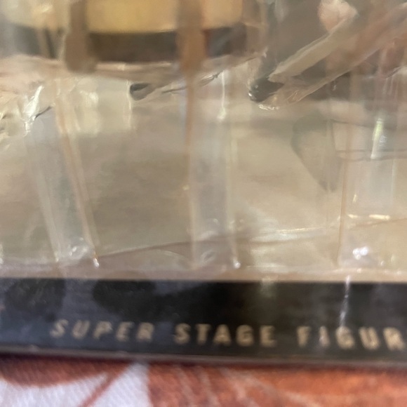 METALLICA McFarlane Toys Metallica Action Figure with Drum Set - Picture 4 of 4